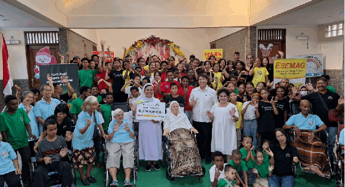 Sido Muncul Berbagi Berkat untuk Penghuni Yayasan Sinar Pelangi
